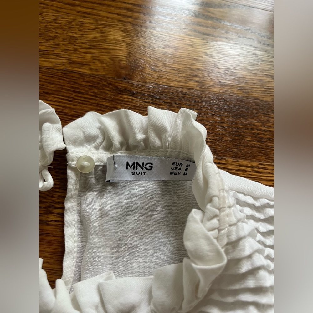 MNG White Linen Smocked Blouse Puff Sleeve Ruffle Neck Vintage-Inspired Crop Top - Picture 8 of 8